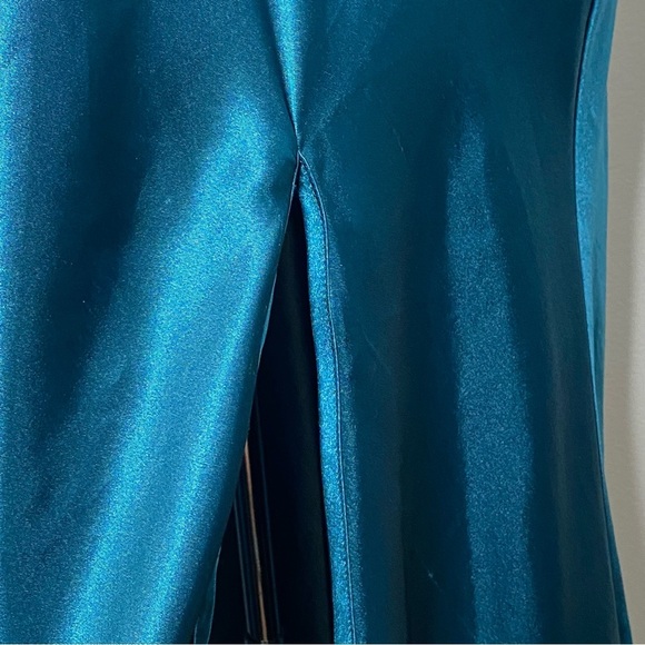 Victoria’s Secret Gold Label Teal Gown Lingerie - Picture 6 of 9